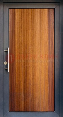 Коричневая входная дверь c МДФ панелью ЧД-03 в частный дом в Ликино-Дулево