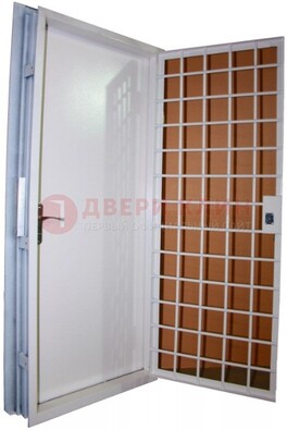 Белая стальная бронированная дверь с нитроэмалью ДБ-7 в Ликино-Дулево