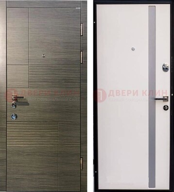 Входная дверь Серая стальная МДФ с белой стеклянной вставкой внутри ДМ-266 в Ликино-Дулево