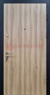 Светлая металлическая дверь с МДФ ДМ-340 в Ликино-Дулево