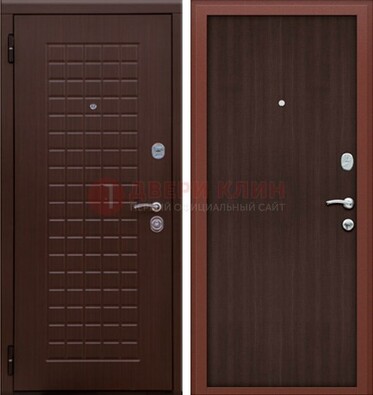 Коричневая металлическая дверь с МДФ ДМ-78 в квартиру в Ликино-Дулево