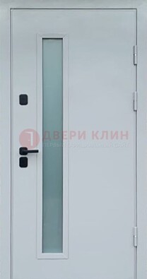Светлая железная дверь с порошковым напылением ДП-303 в Ликино-Дулево