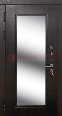 Коричневая железная дверь со стеклом для дома ДС-23 в Ликино-Дулево