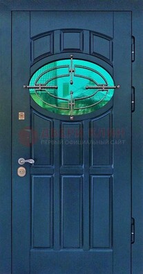 Синяя металлическая дверь со стеклом и ковкой ДСК-143 в Ликино-Дулево