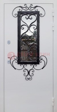Белая уличная дверь Порошок со стеклом и ковкой ДСК-222 в Ликино-Дулево