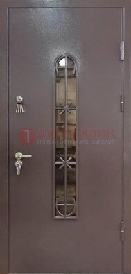 Металлическая дверь Порошок с небольшим стеклом и ковкой ДСК-282 в Пушкино