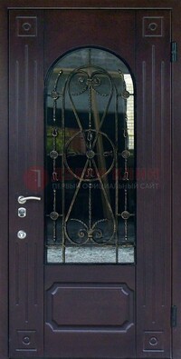 Стальная дверь со стеклом и ковкой ДСК-80 в загородный дом в Ликино-Дулево