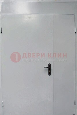 Белая металлическая тамбурная дверь ДТМ-5 в Егорьевске