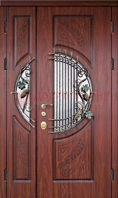Железная дверь с виноритом и стеклом с ковкой ДВТ-170 в Талдоме