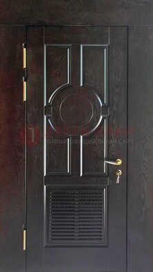 Входная темная дверь винорит с решеткой ДВТ-250 в Рузе